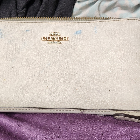 Coach Handbags - Coach White Leather Women's Bag